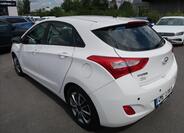 Hyundai i30 4