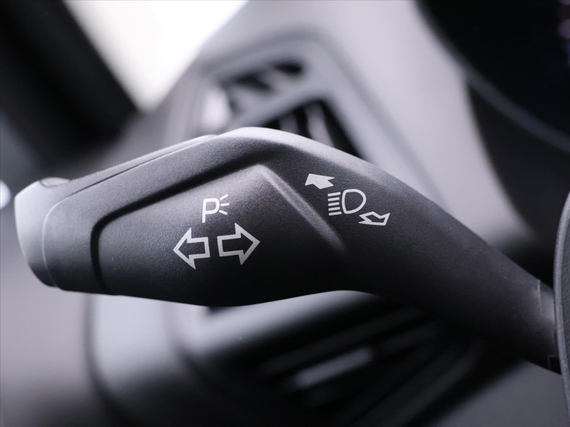 Ford Grand C-MAX Kombi 999,0 92 kw