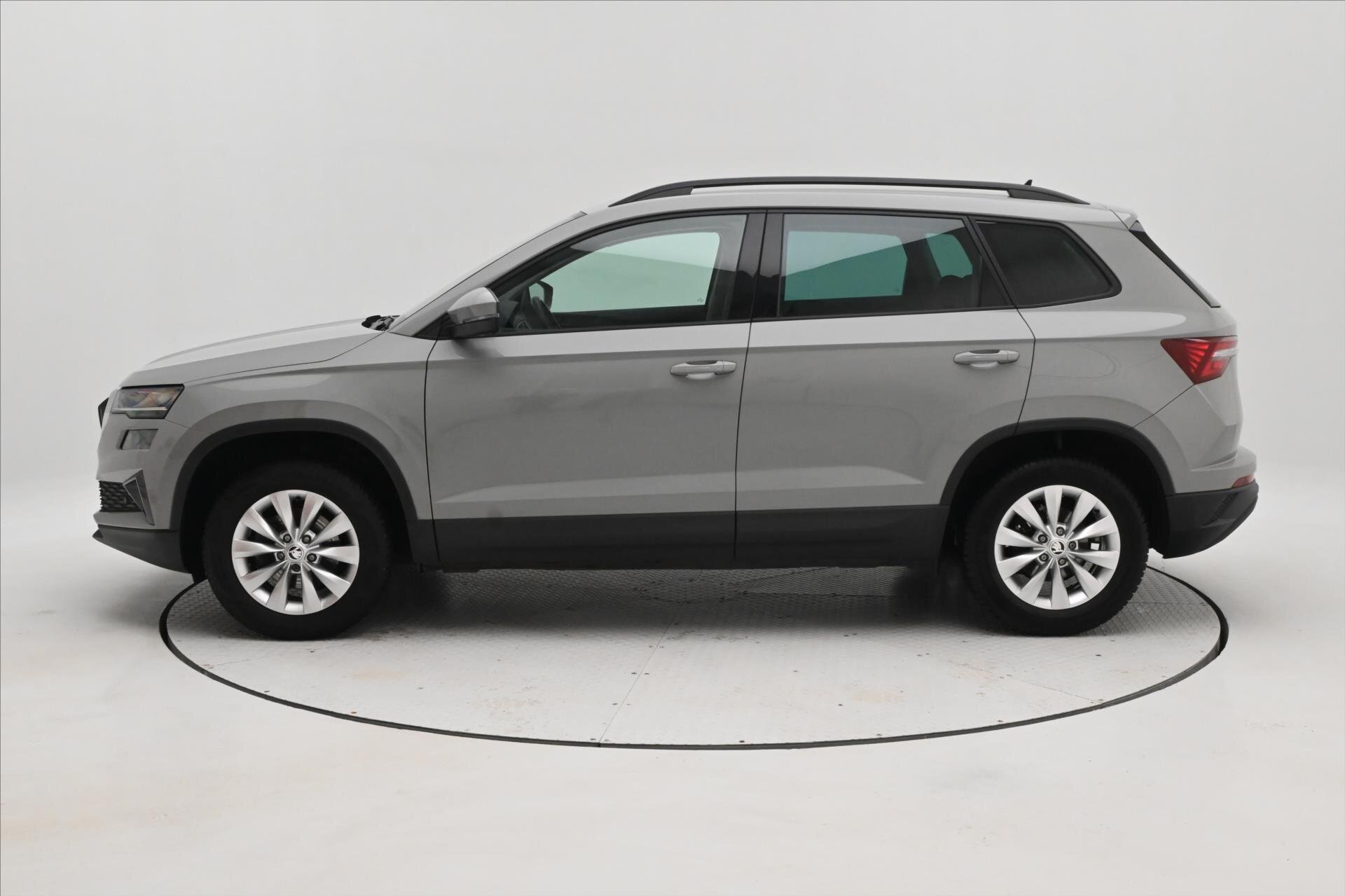 Škoda Karoq SUV 999,0 81 kw