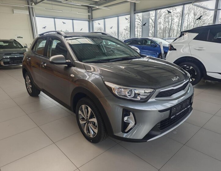 KIA Stonic CUV / Crossover 1,2 l 57 kw