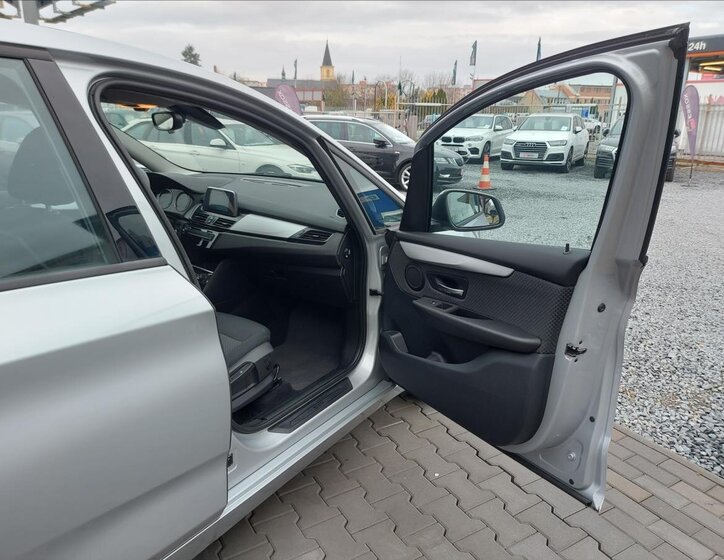 BMW Řada 2 MPV 1,5 l 80 kw