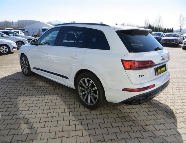 Audi Q7 SUV / Terénní 3,0 l 210 kw