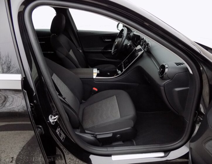 Mercedes-Benz Třídy C 16