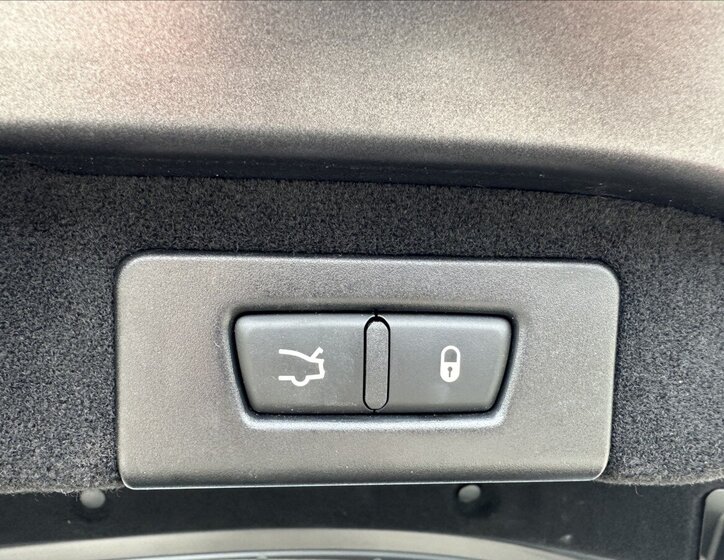 Maserati Ghibli Sedan 3,0 l 316 kw