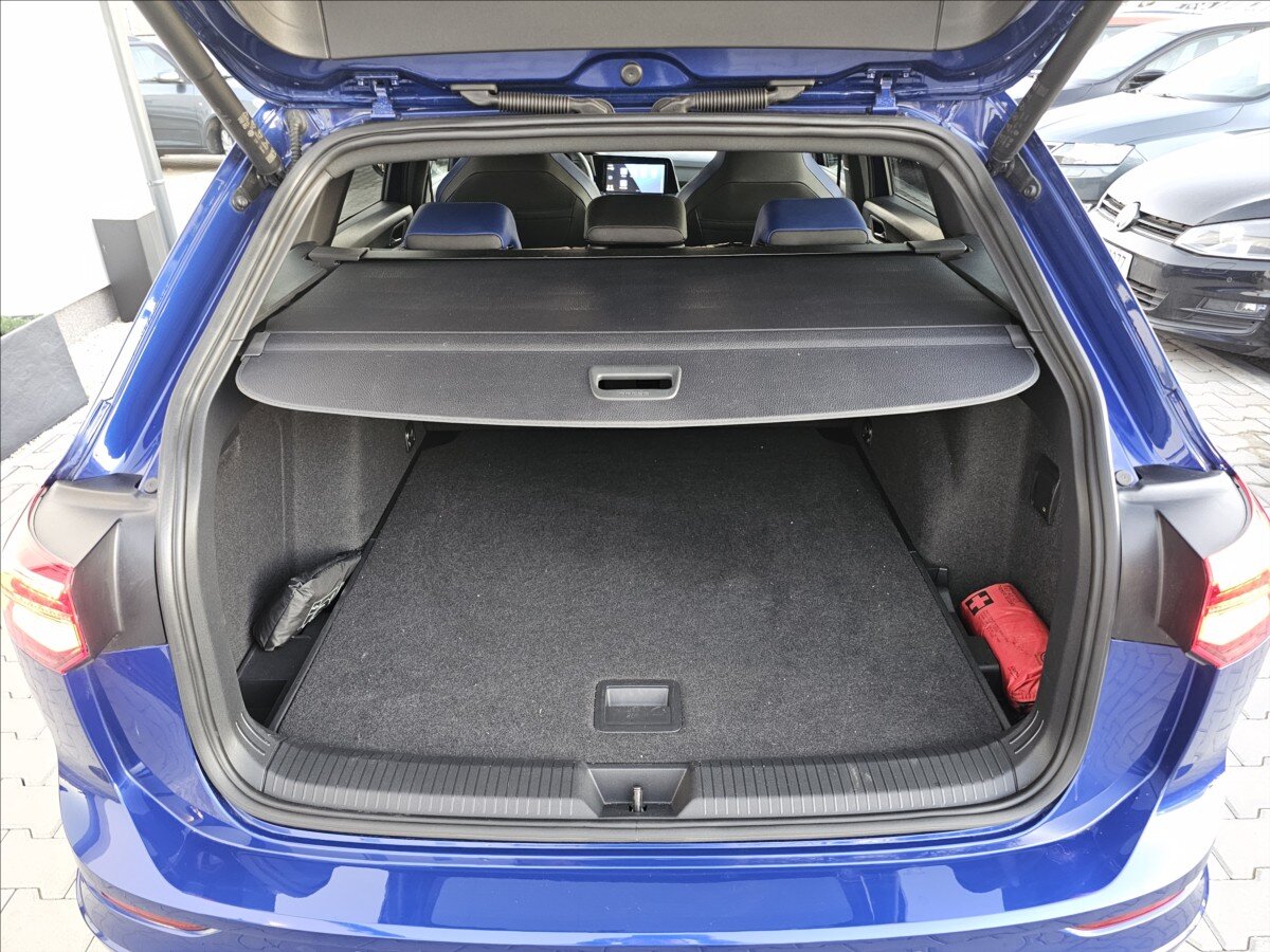 Volkswagen Golf Kombi 2,0 l 235 kw