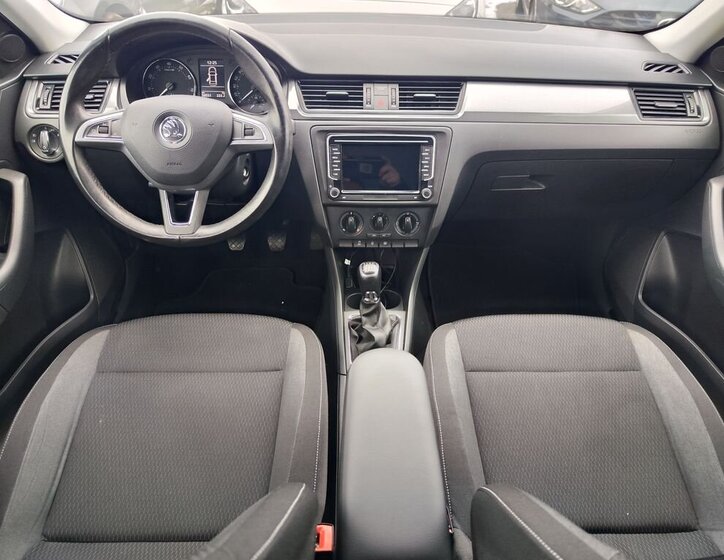 Škoda Rapid Liftback 1,2 l 77 kw