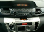 Honda FR-V Kombi 2,2 l 103 kw