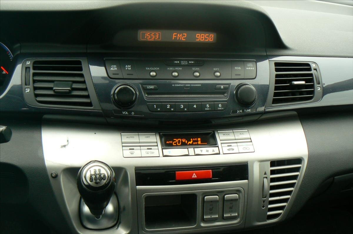 Honda FR-V Kombi 2,2 l 103 kw