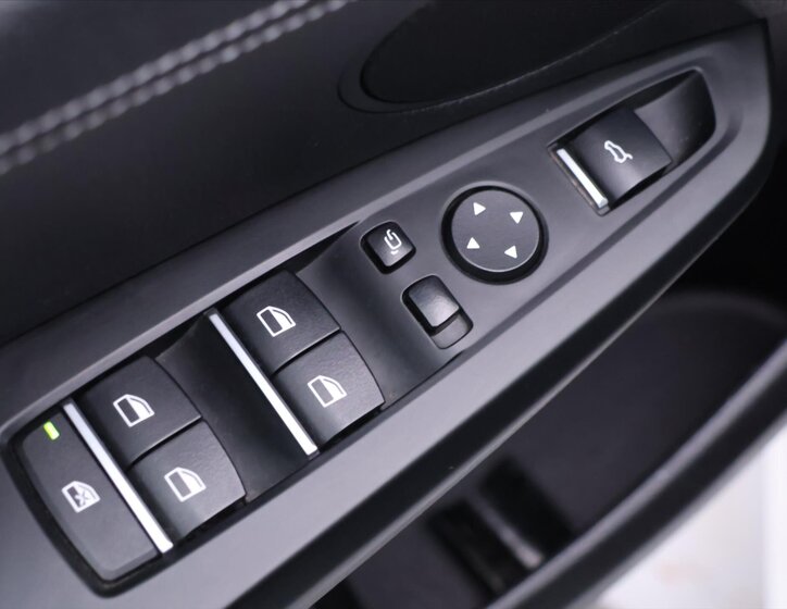 BMW X3 SUV / Terénní 3,0 l 190 kw