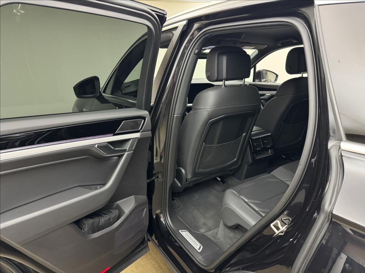 Volkswagen Touareg SUV 3,0 l 210 kw