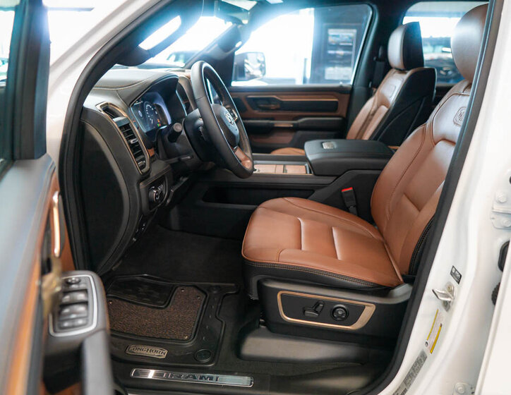 Dodge RAM Pick-up 5,7 l 291 kw
