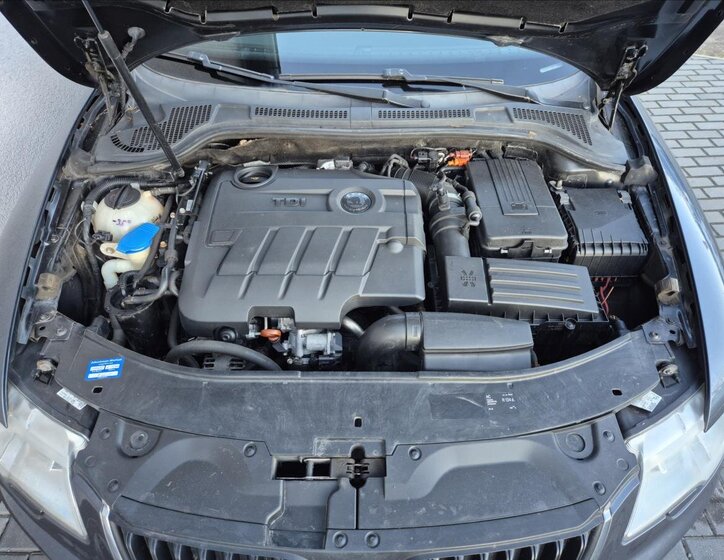 Škoda Superb Sedan / Limuzína 2,0 l 125 kw