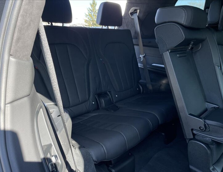 BMW X7 SUV / Terénní 3,0 l 195 kw