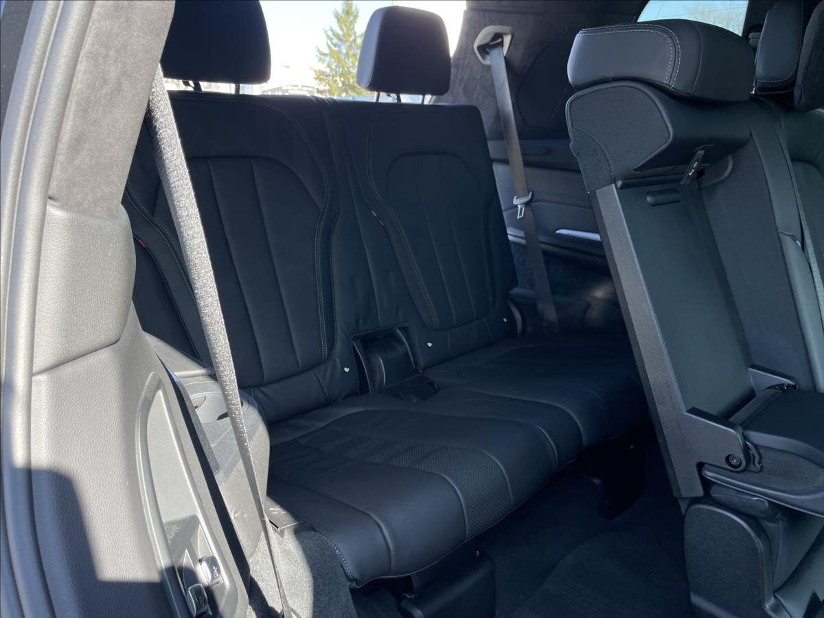 BMW X7 SUV / Terénní 3,0 l 195 kw