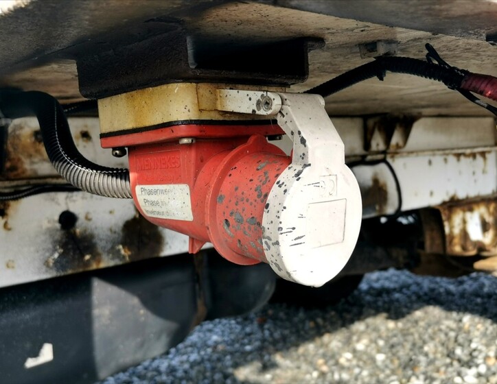 Mercedes-Benz Sprinter 13