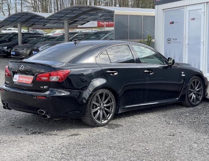 Lexus IS F 6
