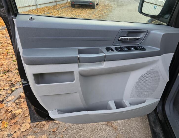 Chrysler Grand Voyager 17