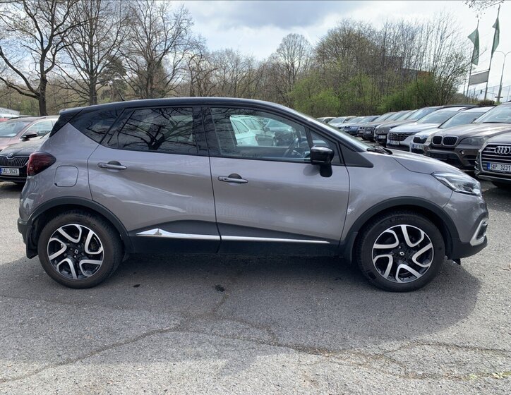 Renault Captur Hatchback 1,2 l 87 kw