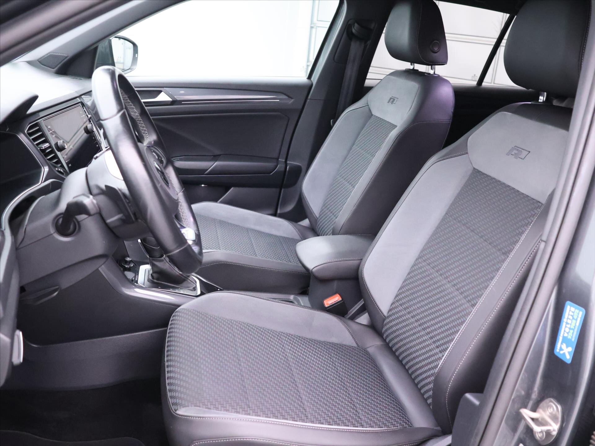 Volkswagen T-Roc SUV 1,5 l 110 kw