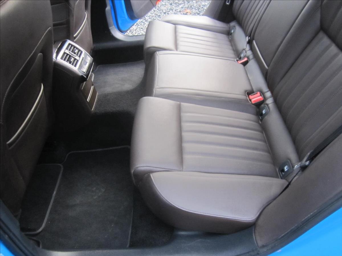 Škoda Superb Liftback 2,0 l 200 kw