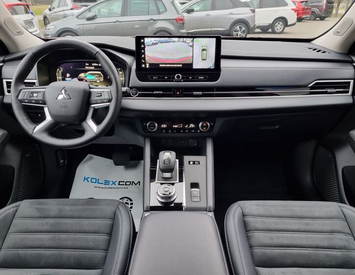 Mitsubishi Outlander 13