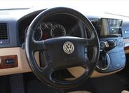 Volkswagen Multivan 16