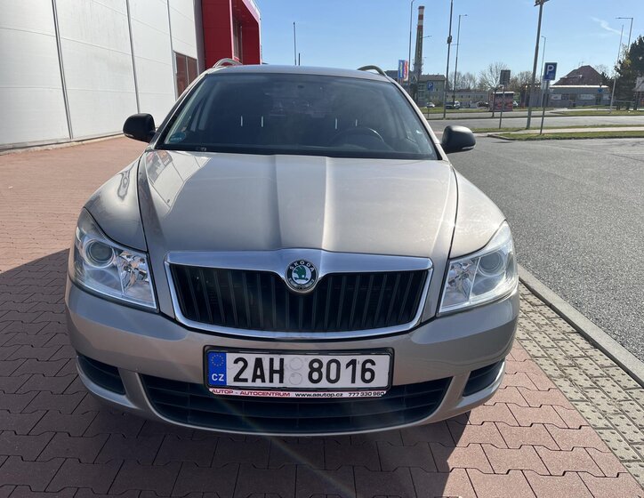 Škoda Octavia Kombi 1,6 l 77 kw