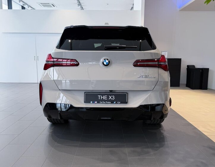 BMW X3 SUV 2,0 l 145 kw