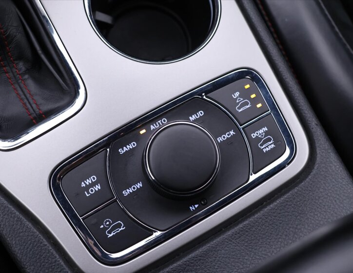 Jeep Grand Cherokee 31