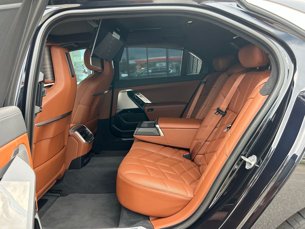 BMW i7 Sedan / Limuzína 0,0 400 kw