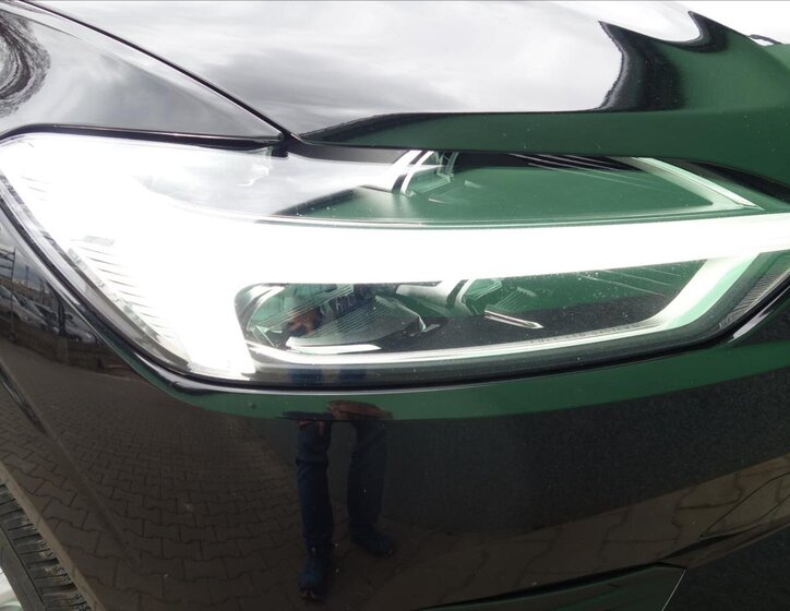 Volvo XC60 SUV / Terénní 2,0 l 110 kw