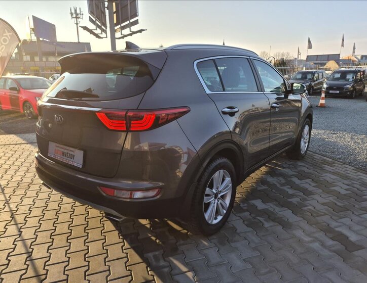 KIA Sportage 10