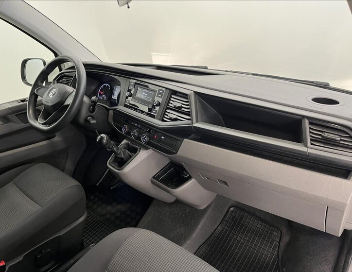 Volkswagen Transporter Kombi 2,0 l 81 kw