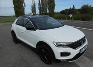 Volkswagen T-Roc 4