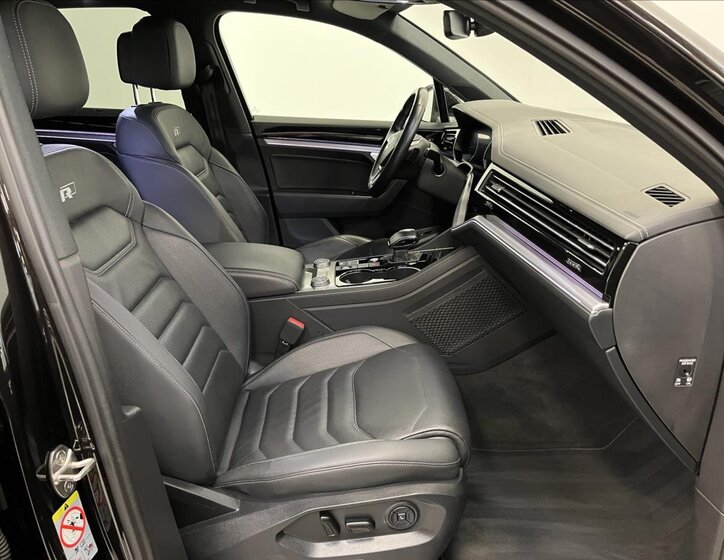 Volkswagen Touareg SUV / Terénní 3,0 l 210 kw