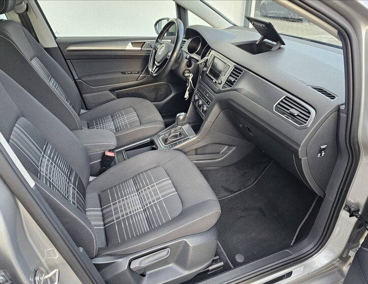 Volkswagen Golf Sportsvan 38