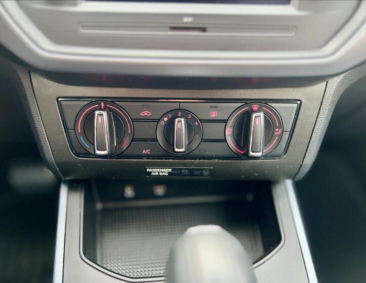 Seat Arona SUV 1,6 l 70 kw