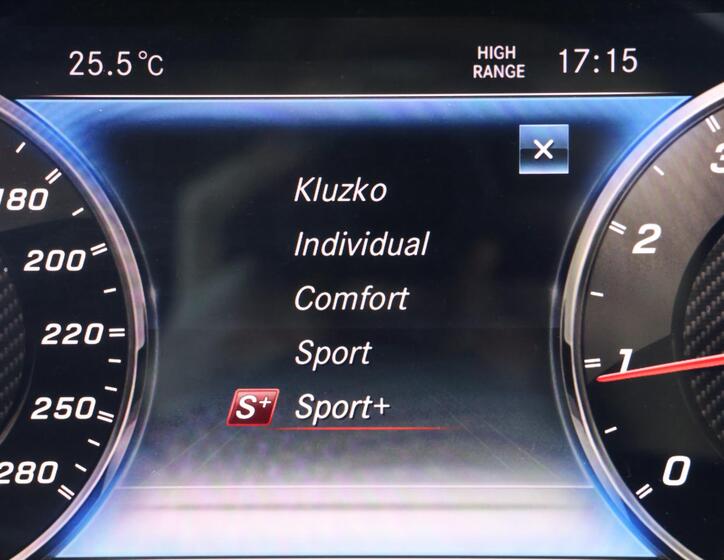 Mercedes-Benz Třídy G 30