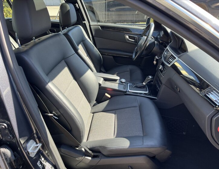 Mercedes-Benz Třídy E Sedan / Limuzína 2,1 l 100 kw