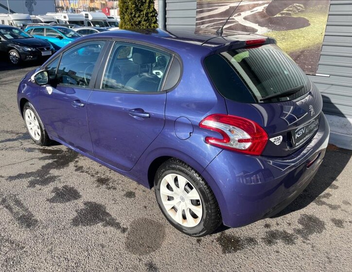 Peugeot 208 Hatchback 999,0 50 kw