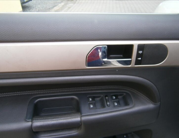 Volkswagen Touareg 12