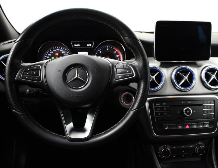 Mercedes-Benz CLA 25