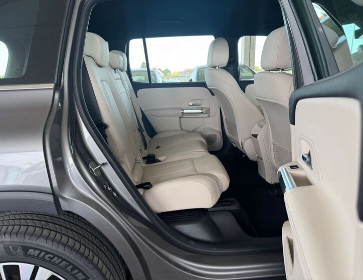 Mercedes-Benz EQB SUV / Terénní 0,0 168 kw