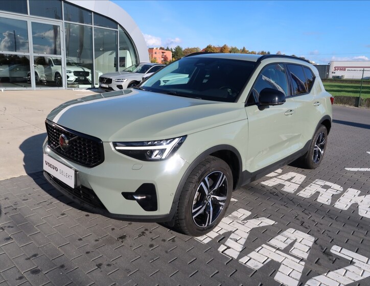 Volvo XC40 1