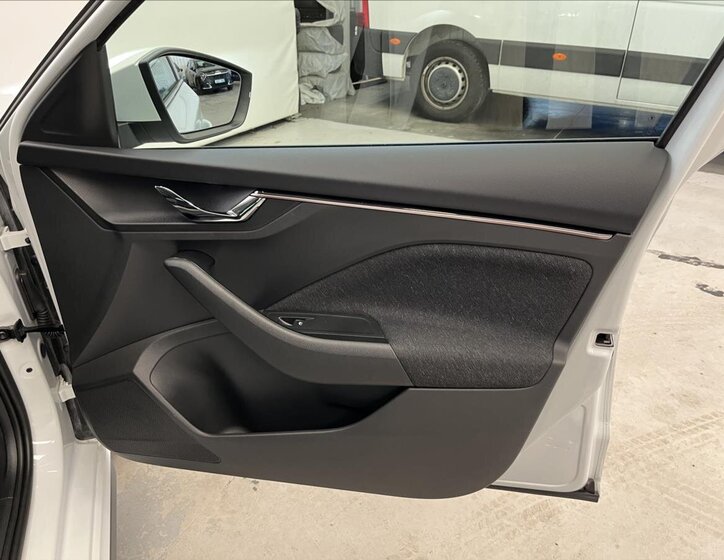 Škoda Kamiq SUV 999,0 85 kw