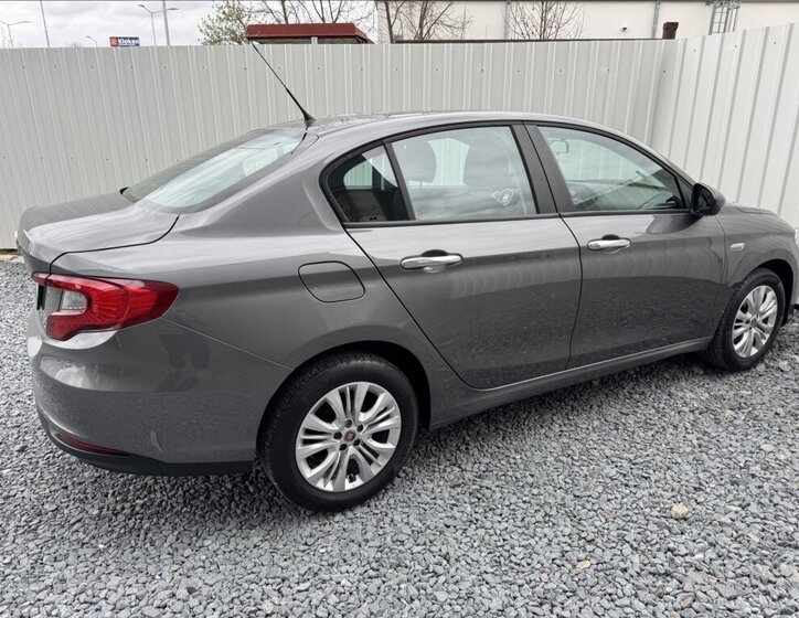 Fiat Tipo Sedan / Limuzína 1,4 l 70 kw