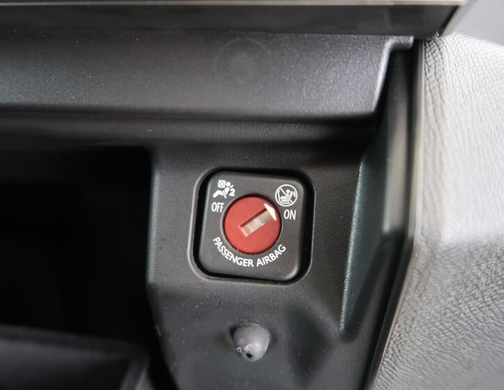 Peugeot 5008 SUV 1,2 l 96 kw