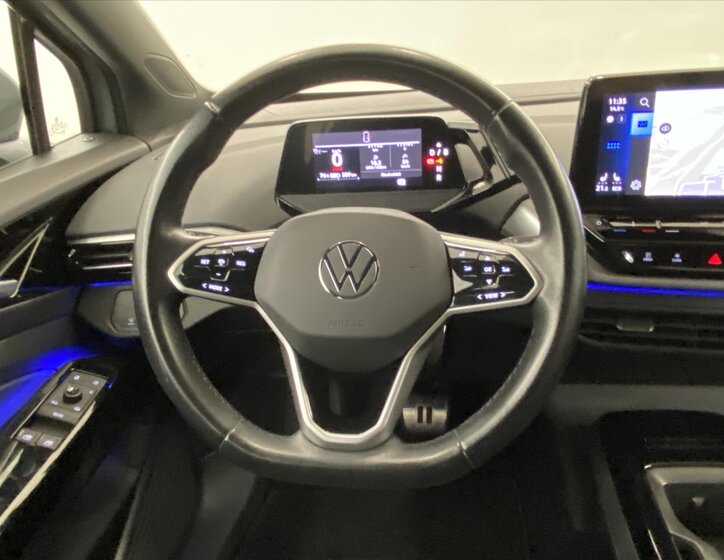 Volkswagen ID.4 10