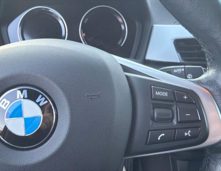 BMW X1 Kombi 2,0 l 141 kw