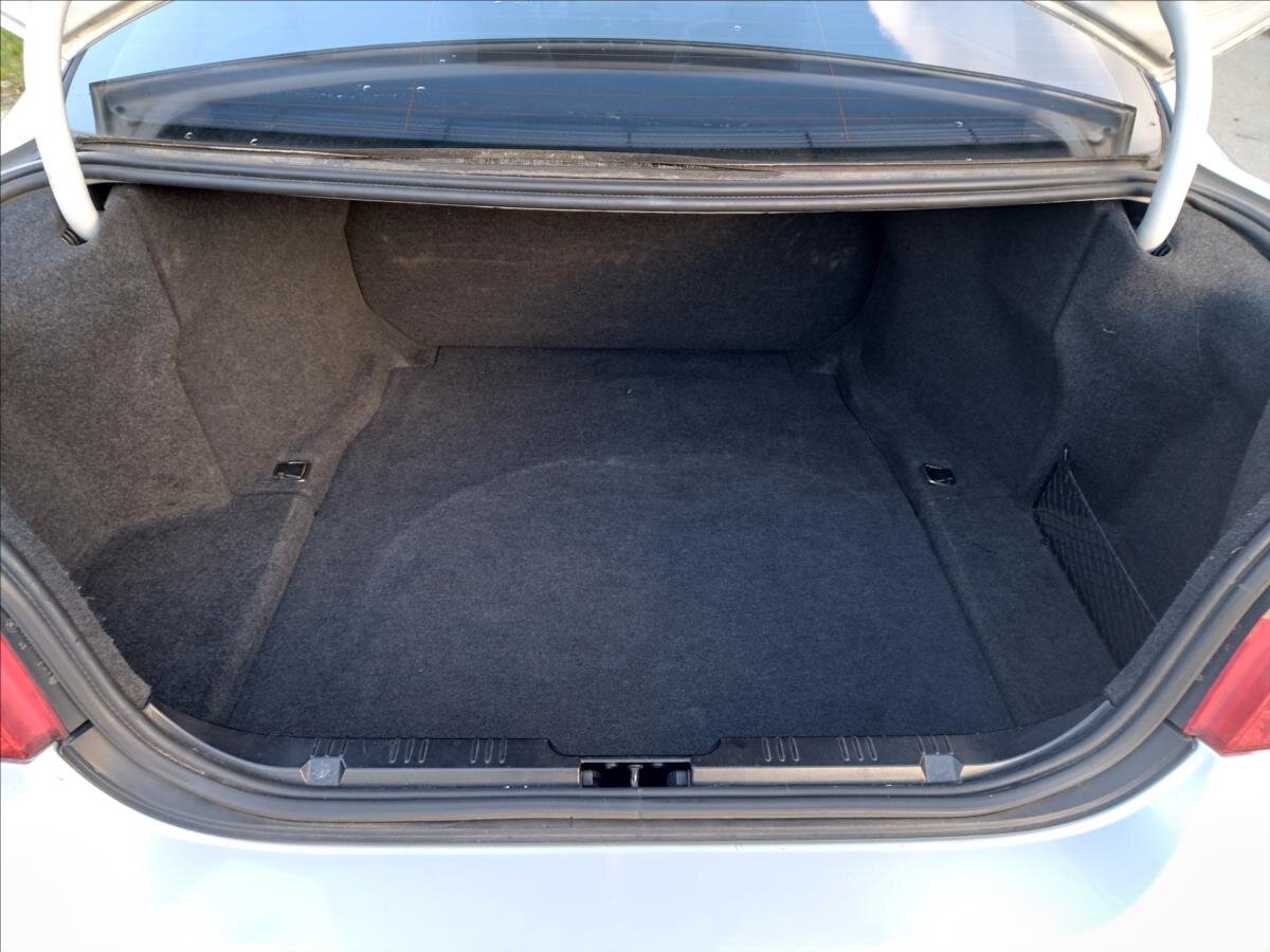 BMW Řada 5 Sedan 3,0 l 170 kw